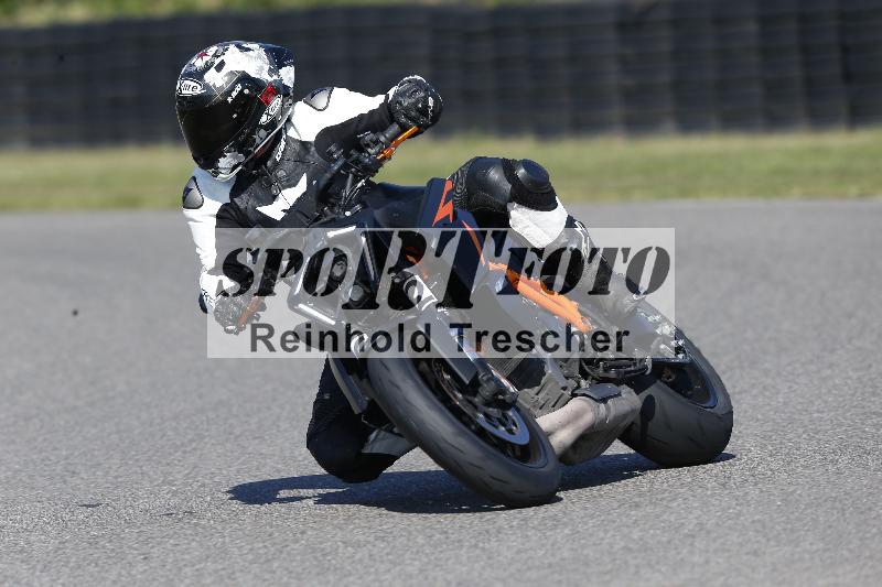 /Archiv-2025/49 26.08.2025 Cornu Master School ADR/blau-bleu/62